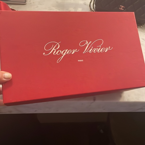 Roger Vivier open toe Gigi strass pumps with rhinestone buckle. - Picture 5 of 6